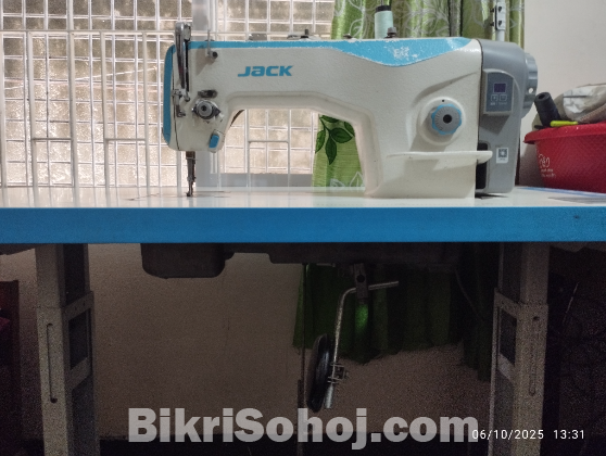 Jack Sewing Machine F4